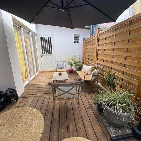 Le Plumeria - T1 Avec Un Spa Privatif Saint-Denis Ngoại thất bức ảnh